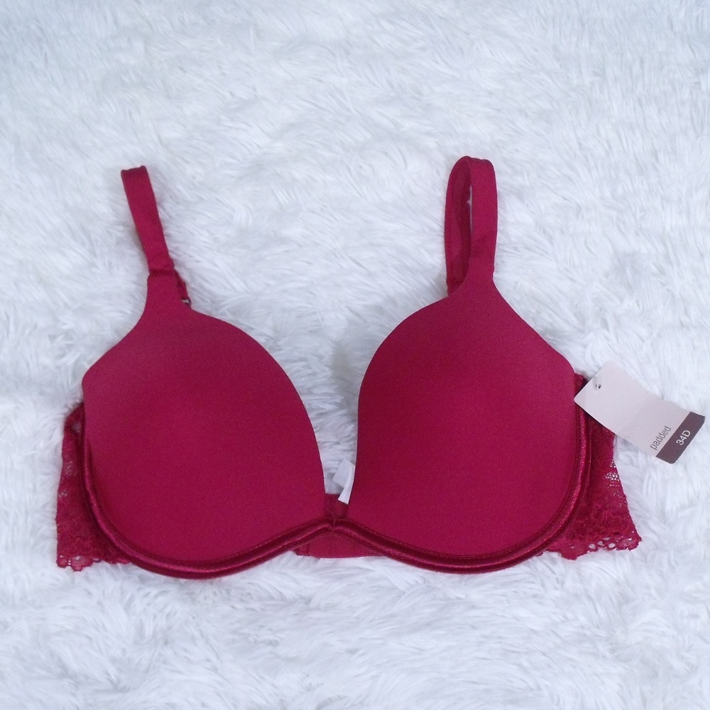 Gilligan & O'Malley Red Low Neckline Bra